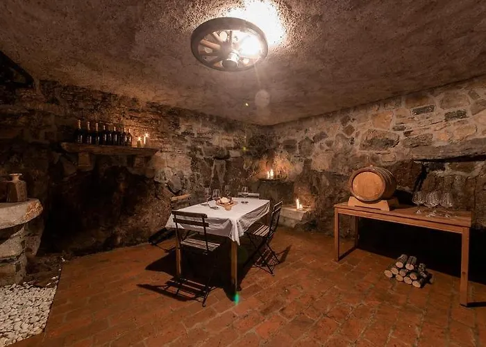 Friuli Karst 度假居 *